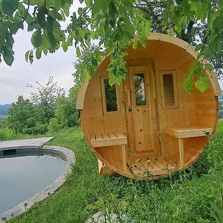 Holiday Home Sonnenhaus Svecina Exterior photo